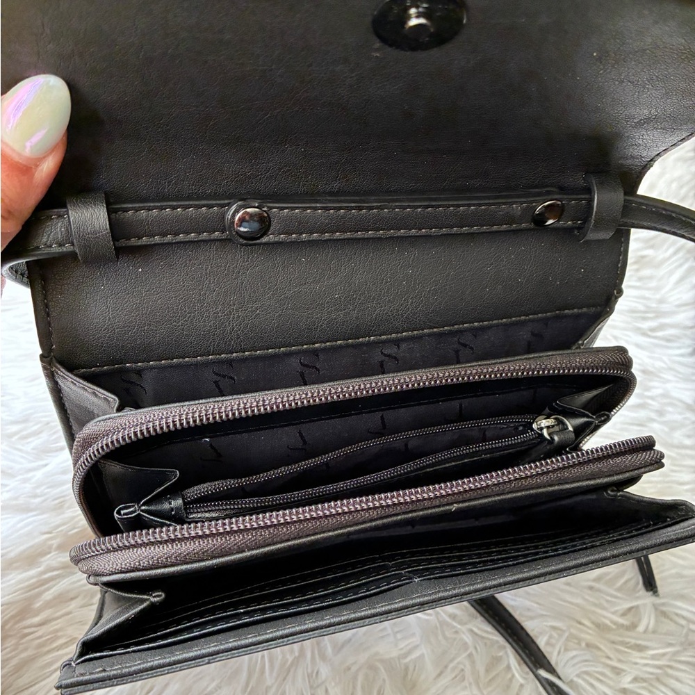 Simply Vera Vera Wang Signature Envelope Crossbody Bag 🩶 - Picture 7 of 12